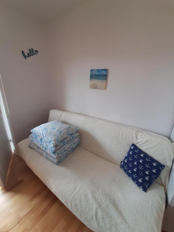 Pokoje Goscinne Weronika Ostrowo  Buitenkant foto