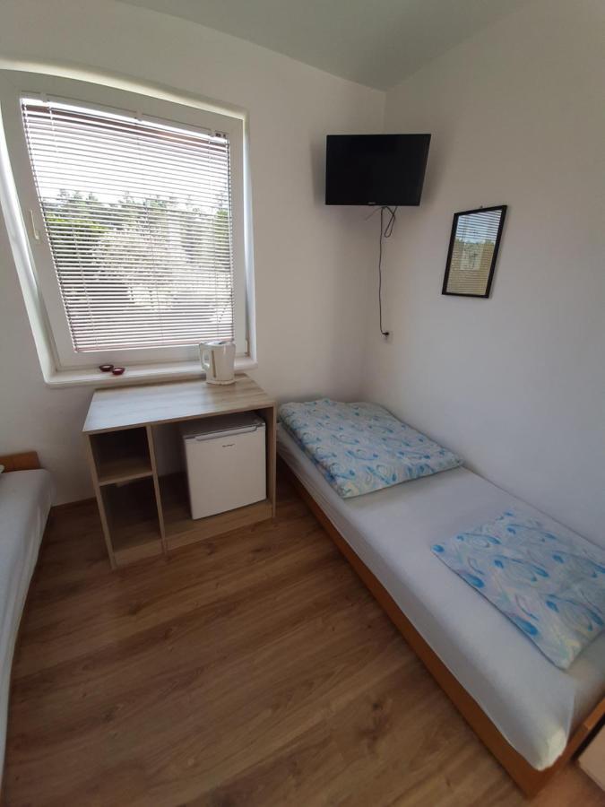Pokoje Goscinne Weronika Ostrowo  Buitenkant foto